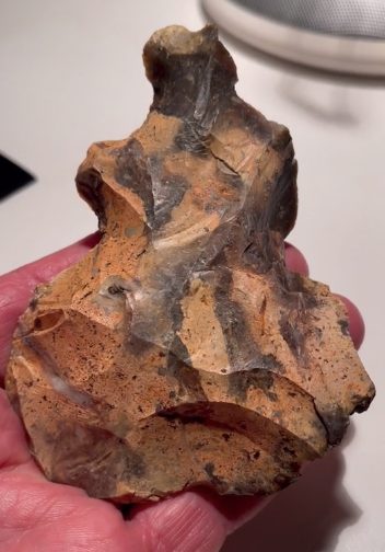 Flint "Venus"-like Figure from California